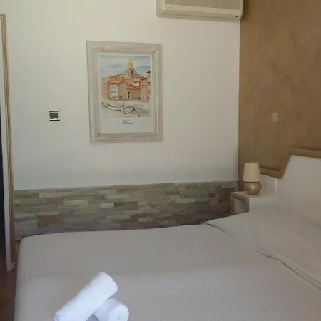 Hotel Athenopolis Grimaud