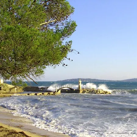 Athenopolis Hotel Grimaud