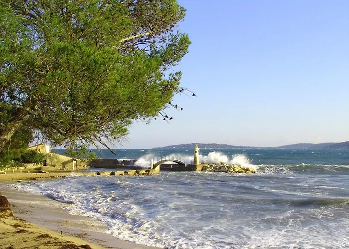 Athenopolis Hotell Grimaud