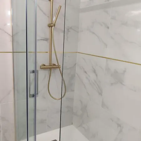 מלון Athenopolis גרימו