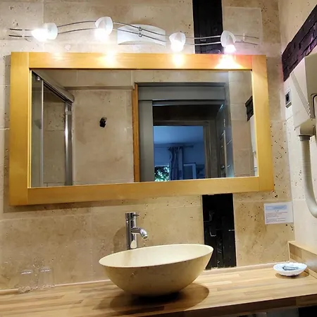 Hotel Athenopolis Grimaud