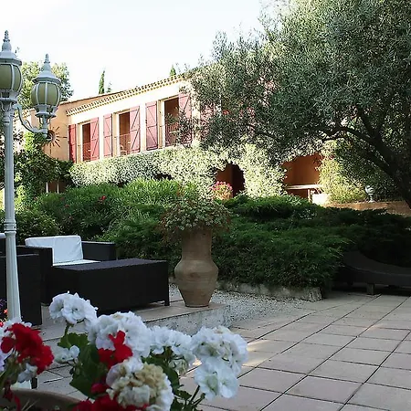 Athénopolis 3*