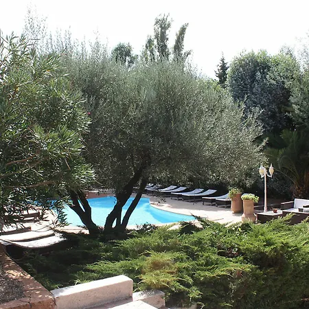Athenopolis فندق
