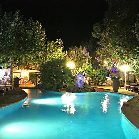 Hotel Athenopolis Grimaud