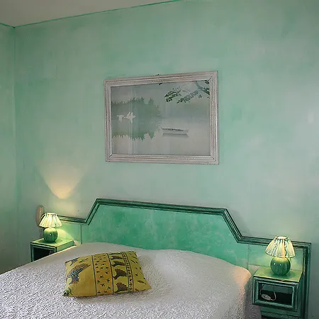 Hotel Athenopolis 3*