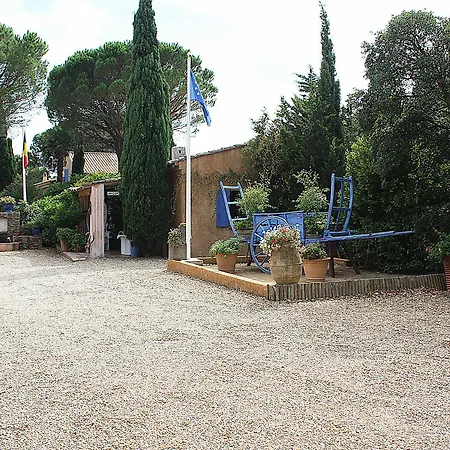 מלון Athenopolis 3*