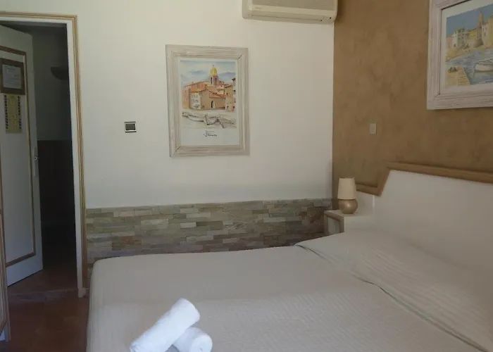 Hotel Athenopolis Grimaud